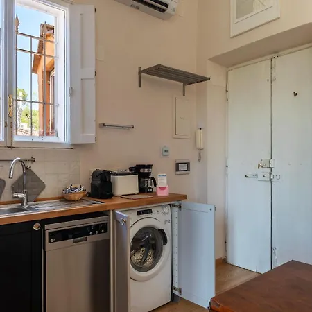 Sales - Fromhometorome Roma